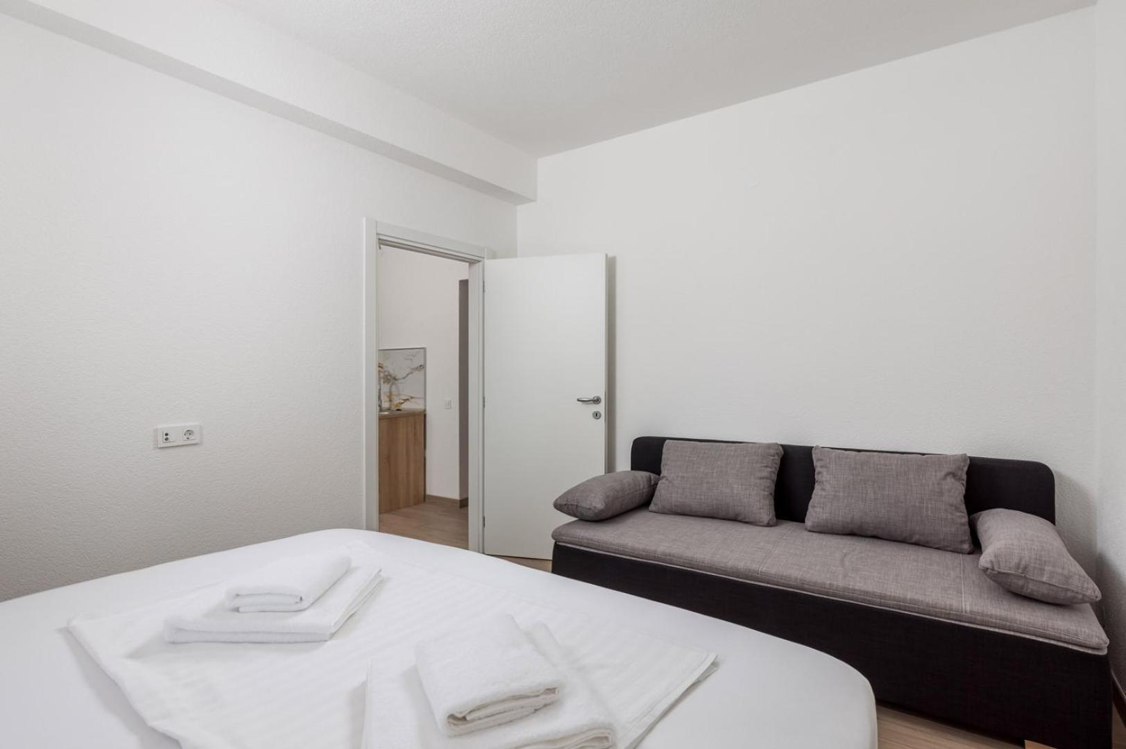 Apartments Jadranka Omisalj ภายนอก รูปภาพ