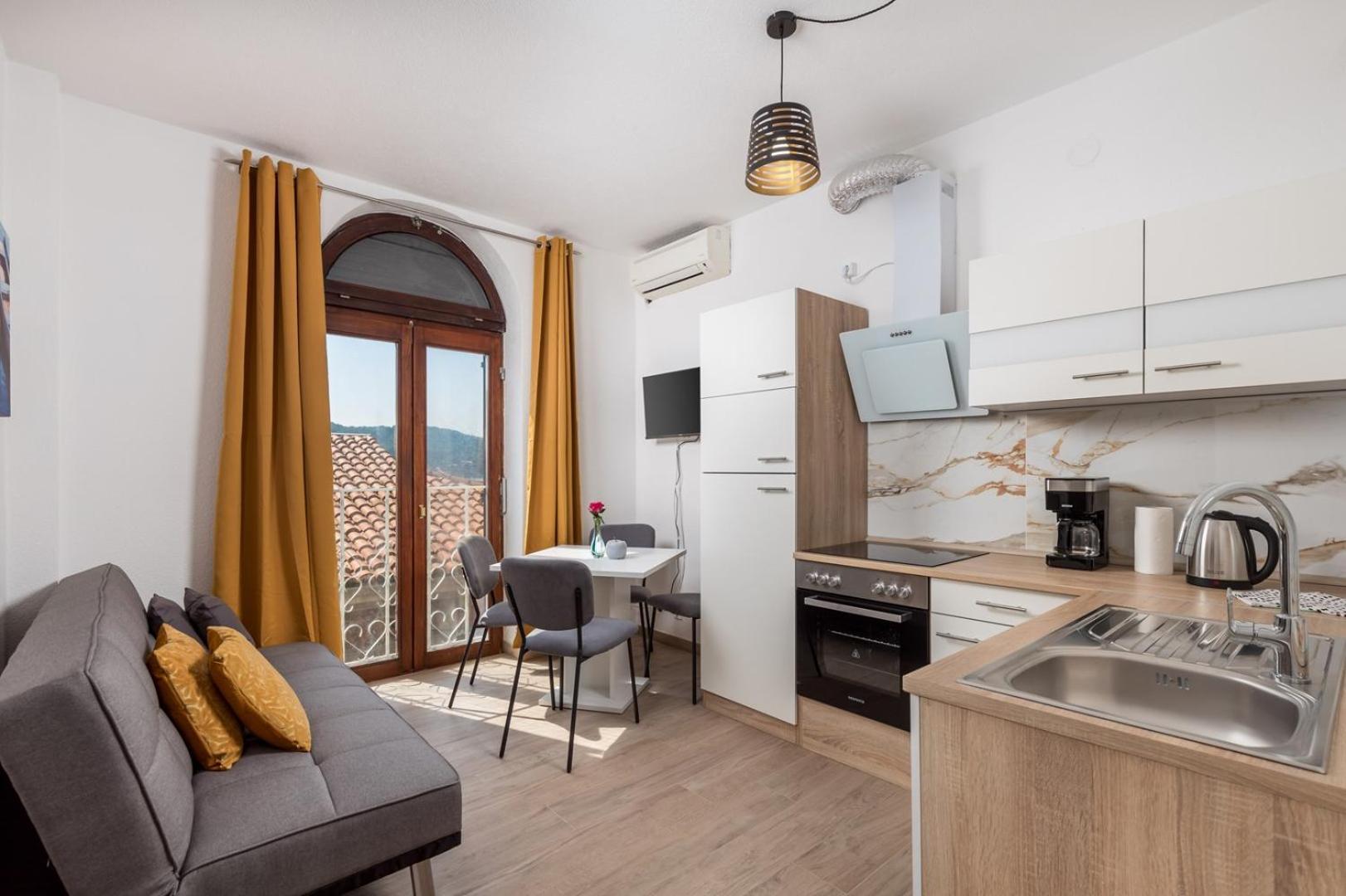 Apartments Jadranka Omisalj ภายนอก รูปภาพ